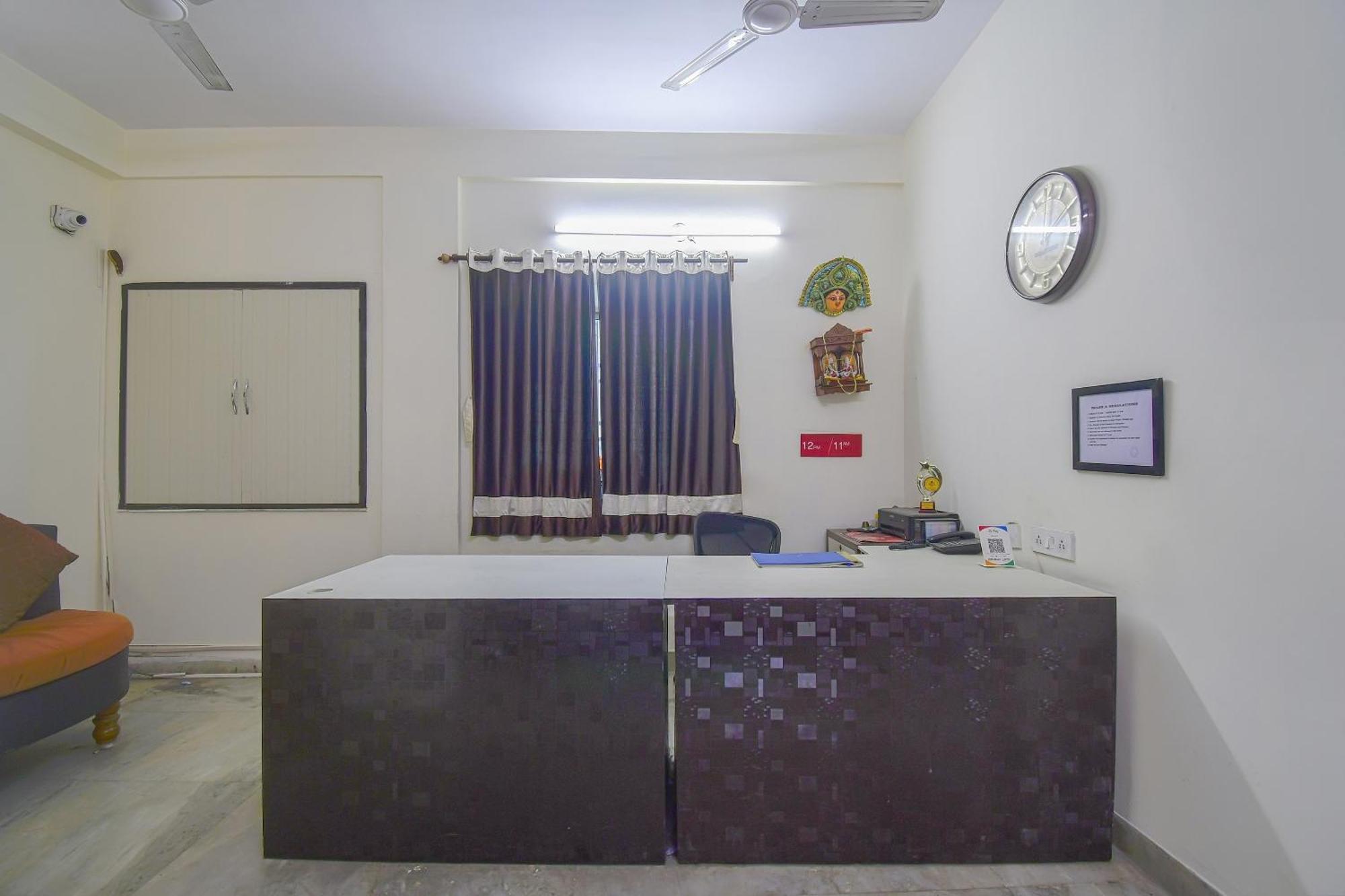 Super Collection O Bricks Inn Hazra Road Near Birla Mandir Kolkata Ngoại thất bức ảnh